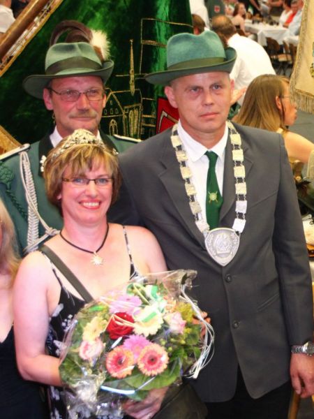 archiv/schuetzen/chronik/koenigspaar2013.jpg